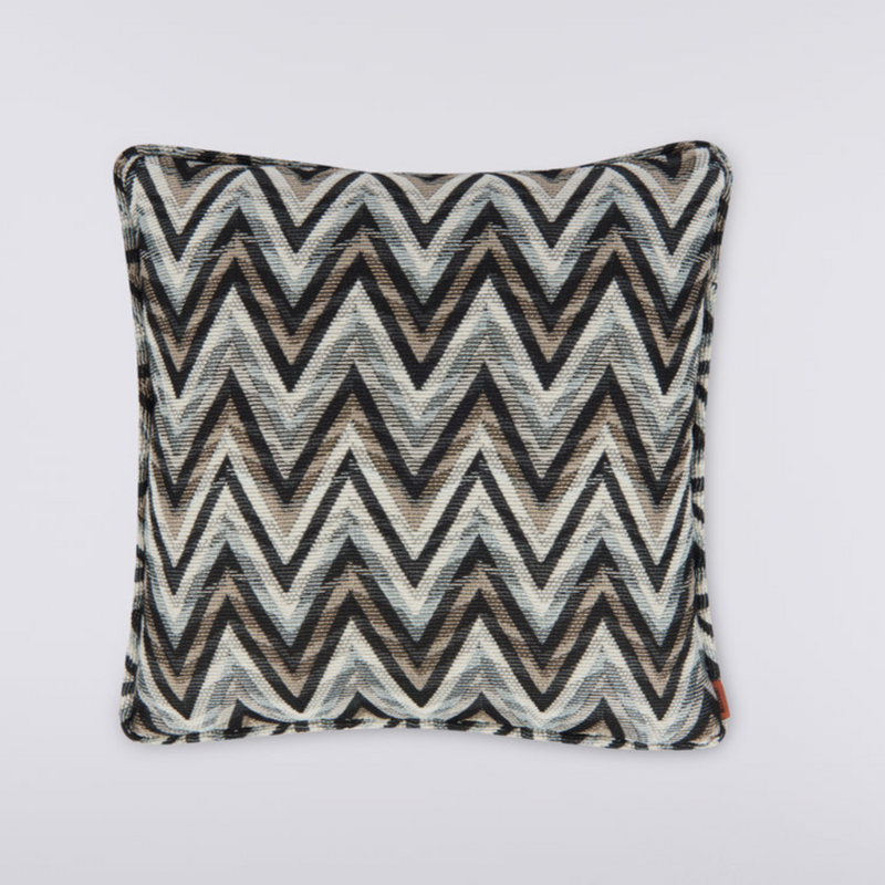 Bleatched decorative cushion