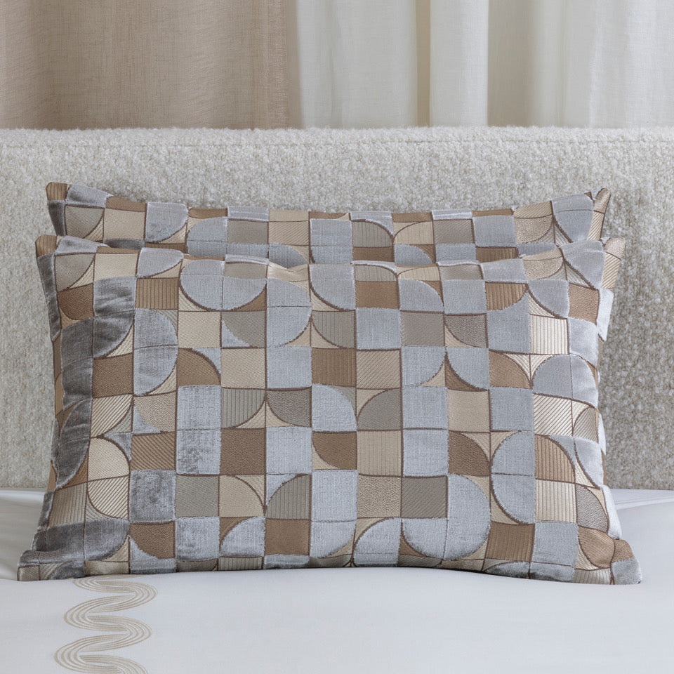 Lux.avantgardpillowcover