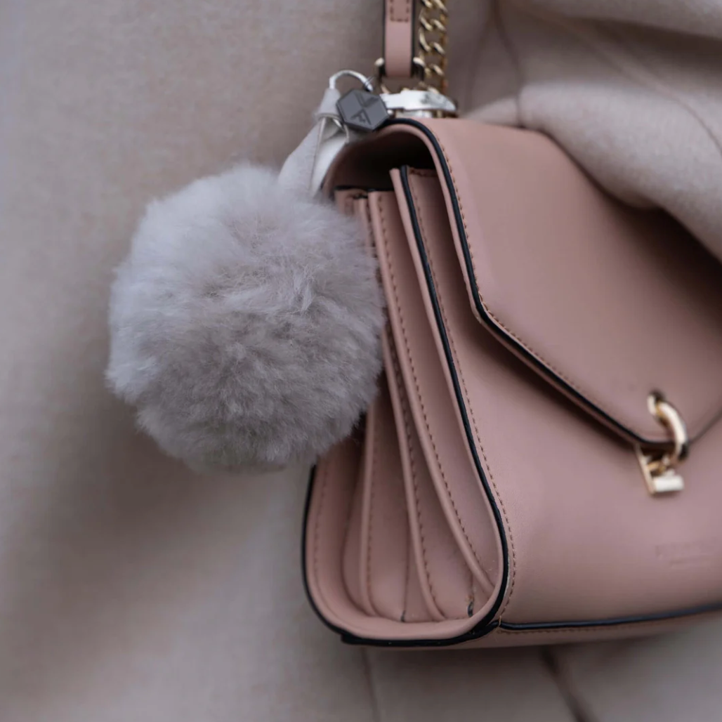 Pompom Clave grey silver