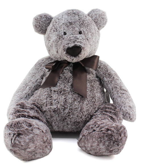 Cuddly bear Esteban