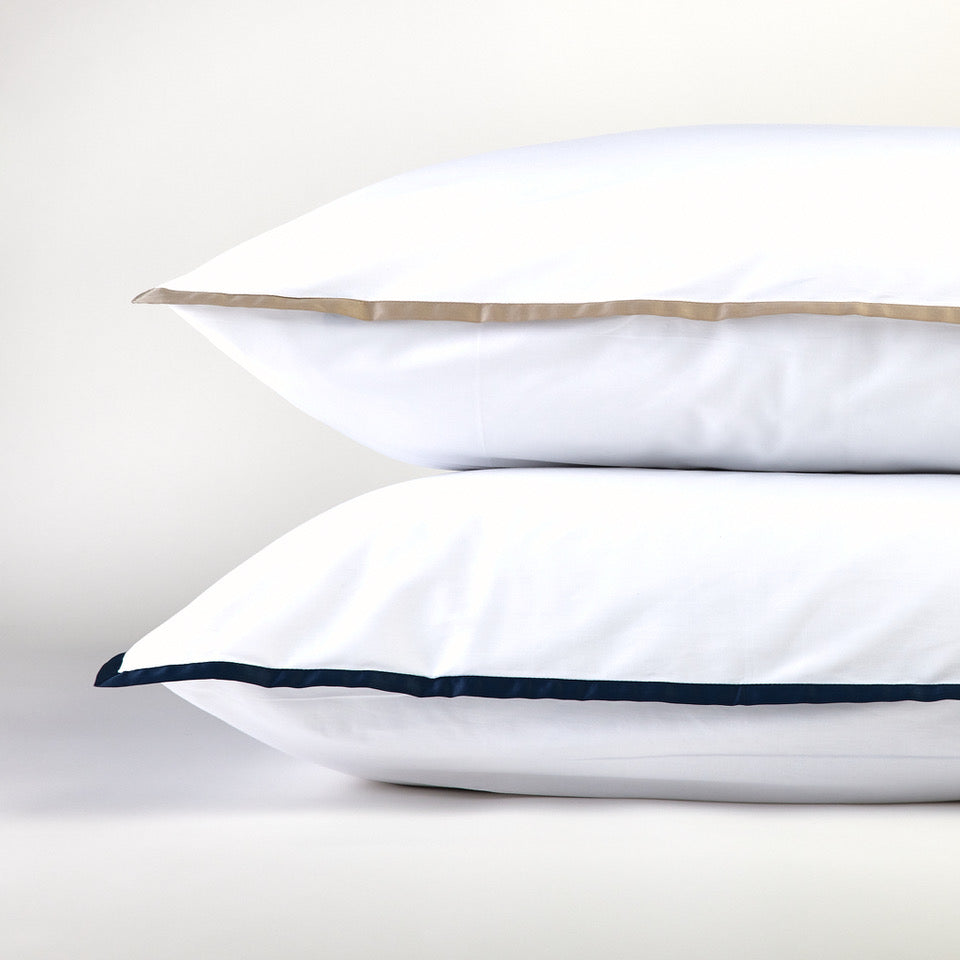 Gans  polster Satin Border