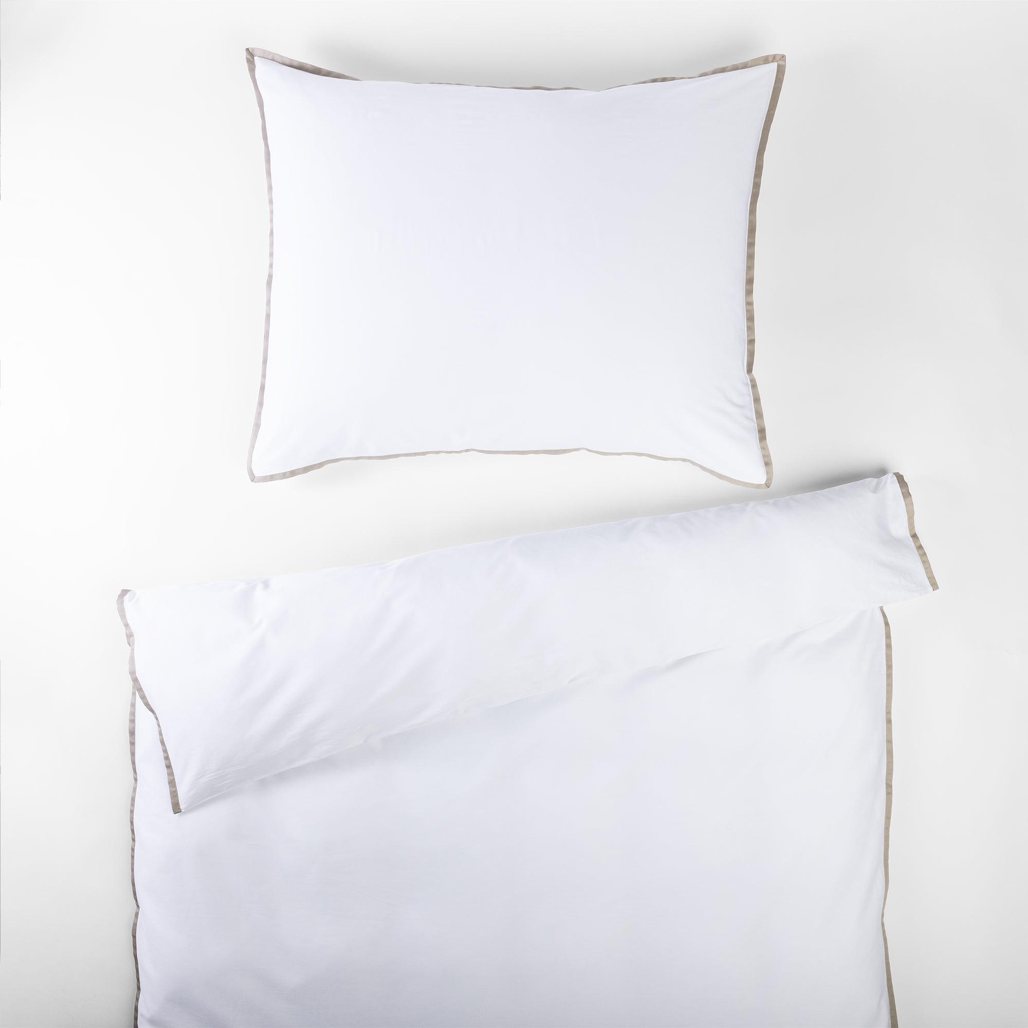 satinborder polster und decke